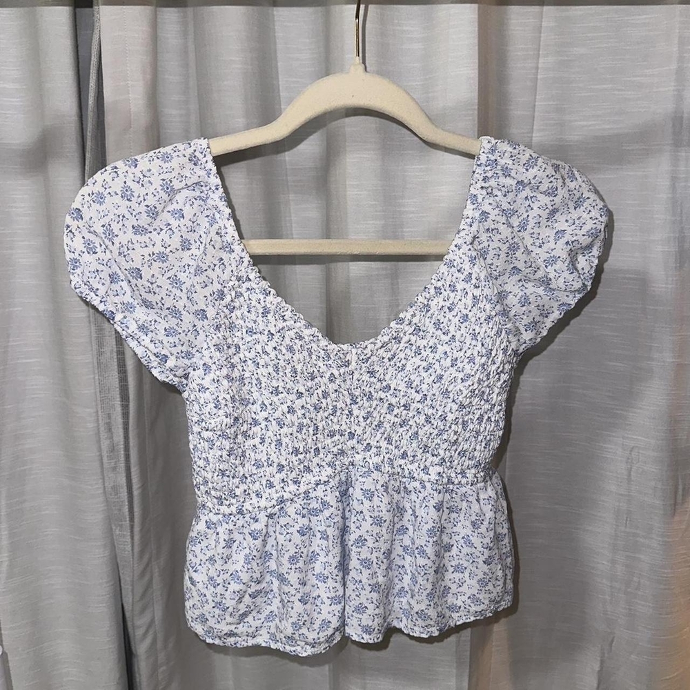 Hollister Blue Floral Women's Blouse